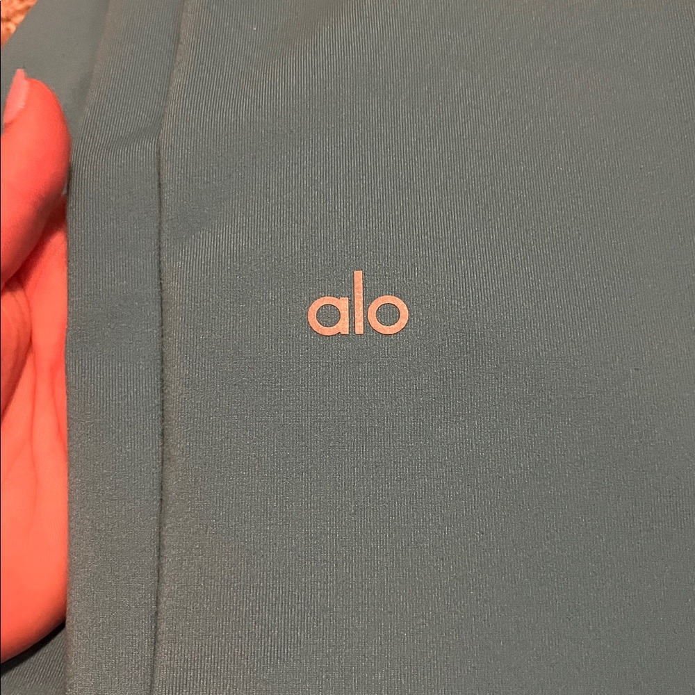 ALO YOGA leggings - Picture 3 of 4